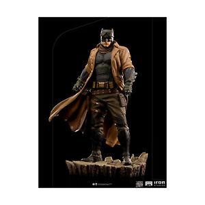 Sideshow Collectibl Batman Figure 1/  Knightmare Batman (1:10) (Iron Studi New