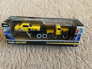 Maisto Design Tow & Go 1:64 1953 Mack 1965 Mustang Car Trailer Diecast Car 11075 - Picture 1 of 5