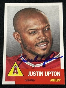 2018 TOPPS LIVING SET Signed JUSTIN UPTON #126 ANGELS Autographed Auto Card - Picture 1 of 1