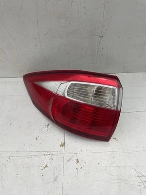 Luz trasera exterior lado pasajero ford c-max mk2 2012 am51-13405-bd Foto 1 de 4