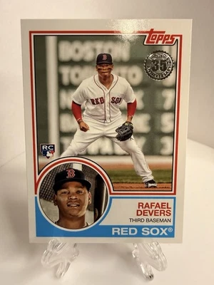 2018 Topps Update Rafael Devers 1983 RC Rookie #83-47 Red Sox - Image 1 of 2