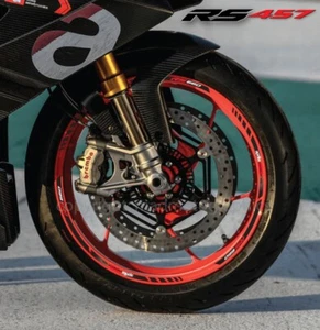 Motorrad Rad Felgenaufkleber für APRILIA RS457 RS 457 Laminiert Streifen Schwarz - Picture 1 of 2