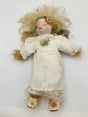 ÚNICO Artista Artesanal”, She Wolf Fairy”  Garden Fairy Fantasy Wings Sleeping Foto 1 de 4