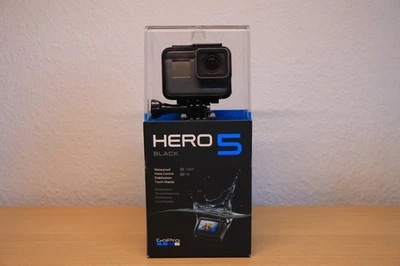 GoPro Hero5 Black 12MP 4K Actioncam in OVP mit 2 Akkus und Zubehörpaket - Bild 1 von 4