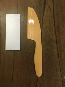 Cuchillo de queso de chef mimado plástico de nailon tostado de 10" de largo - Imagen 1 de 3
