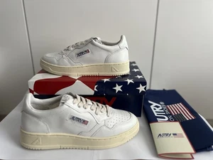 Women’s AUTRY Medalist Low Sneakers In White Leather AULW /LL15 Size 36 | UK 3 - Picture 1 of 15