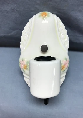 VTG Single Ceramic Ivory Porcelain Wall Sconce Floral Light Fixture Old 944-24B - Image 1 of 4