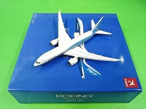 Herpa / Hogan Wings 1:500 No. 8492 BOEING Aircraft Company 787-8 METAL MODEL - Picture 1 of 1