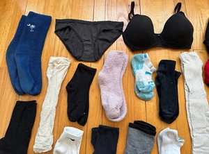 Lot Of 20 Pairs Socks Women HUE Betsey Johnson Alfani Under Armour Random Mix - Picture 1 of 24