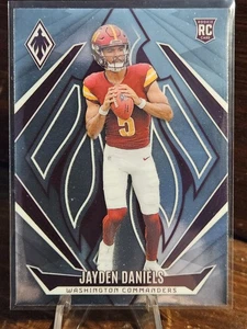 2024 Panini Phoenix Jayden Daniels #198 RC Base Commanders - Picture 1 of 1