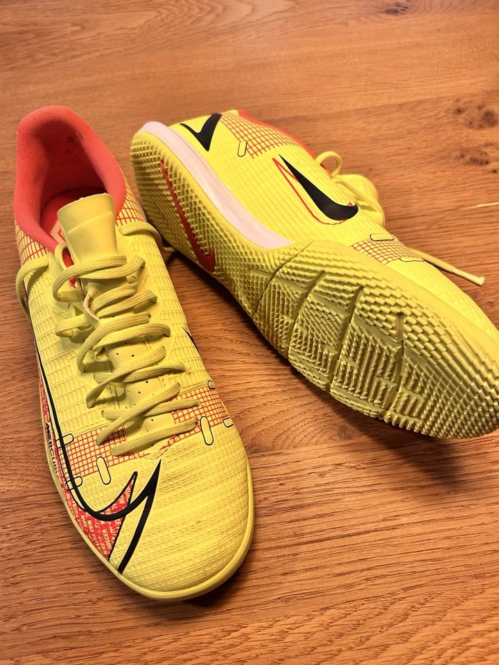 Fußball Hallenschuhe Nike Mercurial Größe 40 - Bild 1 von 1