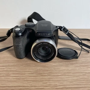 Fujifilm FinePix S5700 7.1MP Digital Bridge Camera 10x Optical Zoom  - Tested - Picture 1 of 13