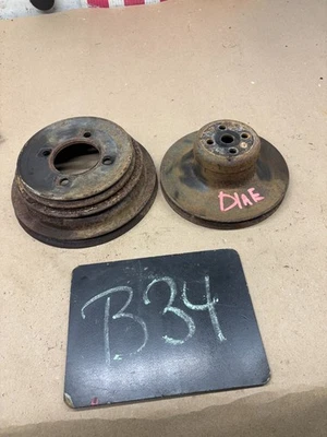 Camión Ford F150 F250 1973 78 1979 351M 400 D1ae bomba de agua manivela polea OE Foto 1 de 4