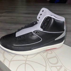 BRANDNEU Air Jordan 2 Black Cement Größe 11M SCHNELLER VERSAND DR8884-001 - Bild 1 von 6