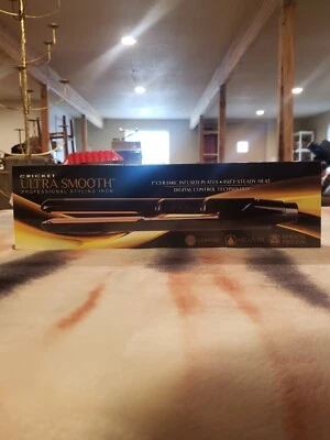 Cricket Ultra Smooth Professional Styling Iron 1” ceramic Infused Plates. 450 F - Image 1 of 2