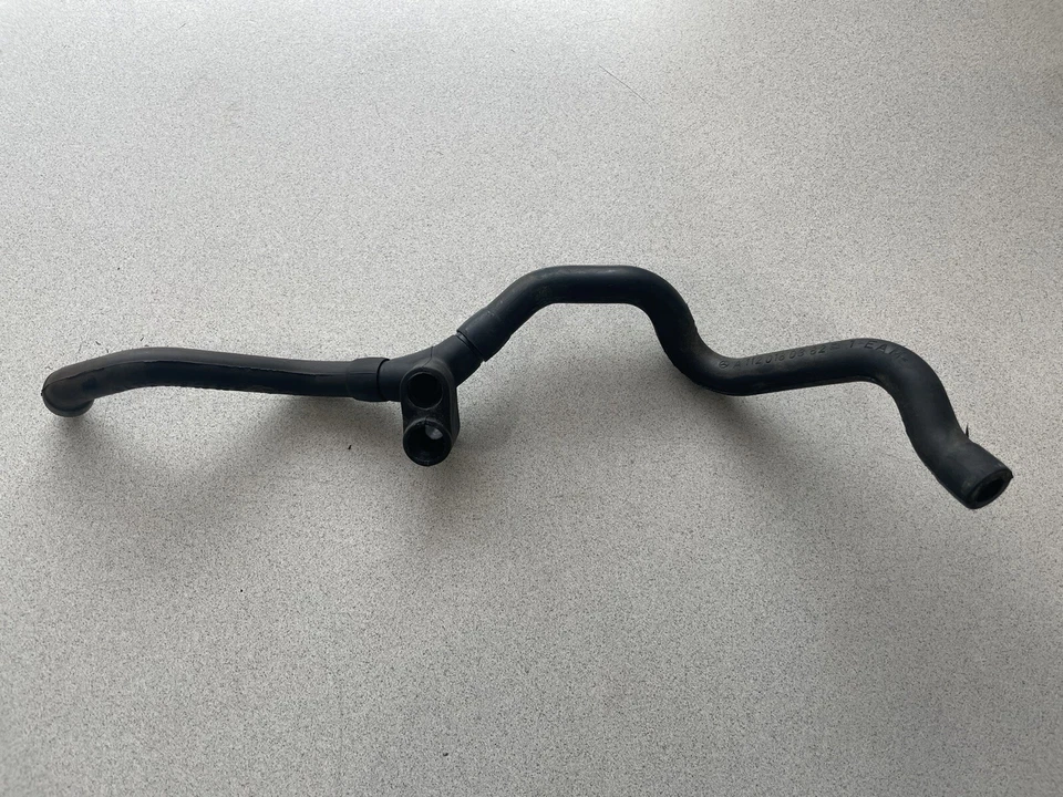 Mercedes-Benz E320 E430 W210 1996-2002 ~ manguera del cárter ~ A1120180382 Foto 1 de 3