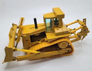 Conrad Caterpillar #285 D10 1:50 scale Diecast Bulldozer with Ripper Attachment