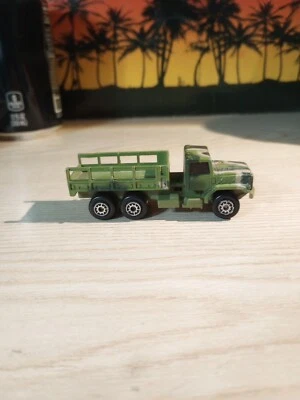 Camión bombeo militar Maisto de 3 pulgadas de largo China Foto 1 de 4