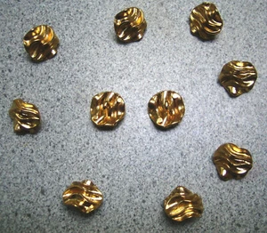 8 golden color metal button #3 - Picture 1 of 2