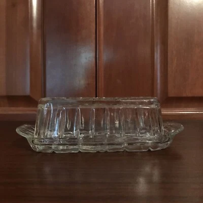 Prato de manteiga de vidro coberto - Imagem 1 de 2