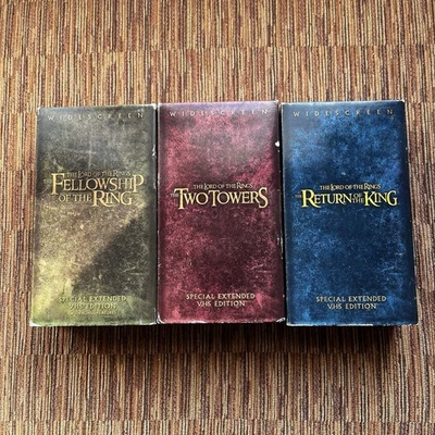 LORD OF THE RINGS TRILOGY EXTENDED EDITIONS WIDESCREEN VHS 2 Tape Sets - Bild 1 von 4
