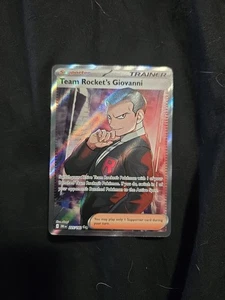 Team Rocket's Giovanni 225/182 Sv10: Destined Rivals Holo - Bild 1 von 3