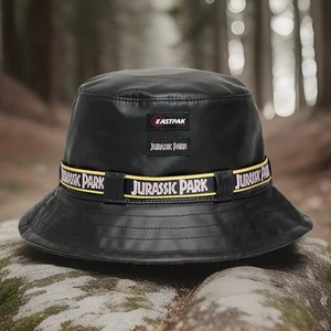 Sombrero Cubo Parque Jurásico - Eastpak Universal Studios Edición Limitada con Silbato - Imagen 1 de 9
