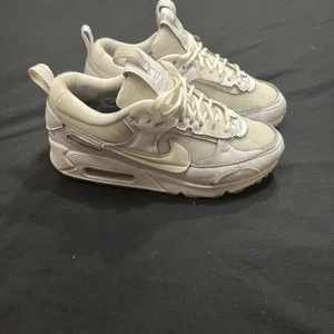 Nike Women's Air Max 90 Futura White DX5047-900 Shoes - Size US 6 - Picture 1 of 18