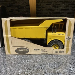 Original 1970's Tonka Mighty Dump truck / No.3900 New In Original Box - Picture 1 of 17
