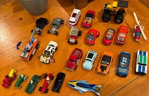 23 Diecast Matchbox Race Cars- 1:64 Stingray Coyote Road Runner VW Lesney Sprint - Picture 1 of 24