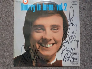 Autographe Dédicace ORIGINAL du Chanteur THIERRY LE LURON sur pochette LP 33T - Foto 1 di 3