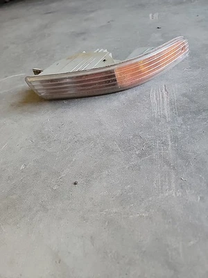 Luces de estacionamiento delanteras DERECHAS 94-97 Acura Integra señales de giro 33300-ST7-A01 OEM Foto 1 de 4