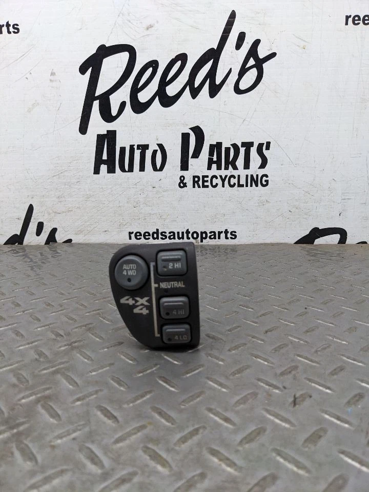 Interruptor selector caja transferencia Chevrolet Blazer GMC Jimmy 1998-2004 4x4 OE1159837 Foto 1 de 4
