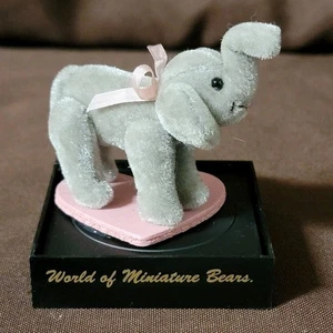 World of Miniature Bears Elefant #673 Ellie von Sue Chaffee signiert im Etui - Bild 1 von 12