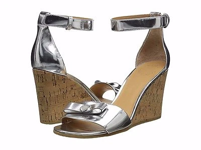 SANDALIAS CUÑA DISCO LOGOTIPO MARC BY MARC JACOBS PLATEADAS METÁLICAS 6,5 M NUEVAS EN CAJA $248 Foto 1 de 4