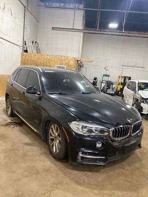 Brazo de control inferior delantero derecho delantero usado se adapta a: BMW X5 2015 delantero Foto 1 de 4