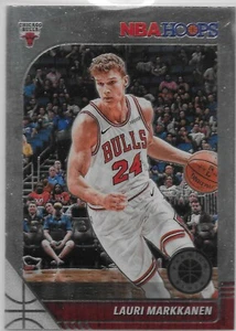 2019-20 NBA Hoops Premium Stock #27 Lauri Markkanen Chicago Bulls Arizona - Picture 1 of 1