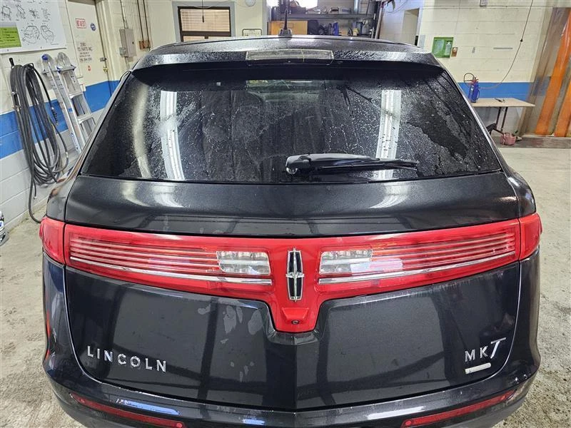 Trunk/decklid/hatch/tailgate LINCOLN MKT 10 11 12 13 14 15 16 17 18 19 Foto 1 de 1