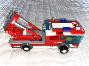 LEGO City: Feuerwehrauto 7208 (2010) nicht mehr im Handel erhältlich seltener roter LKW - Bild 1 von 15