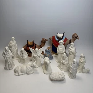 Vintage Byron Mold Nativity Set Of 15 Mostly Unpainted Creche Ceramic 1980s - Picture 1 of 10