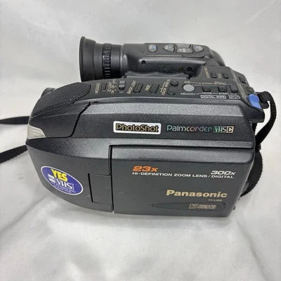 Panasonic VHS-C Camcorder Palmcorder PV-L858D - Parts Or Repair READ DETAILS - Image 1 of 4
