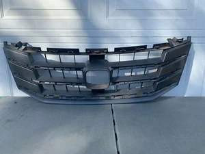 HONDA ODYSSEY 11 12 13 GRILLE  OEM ORIGINAL - Picture 1 of 3