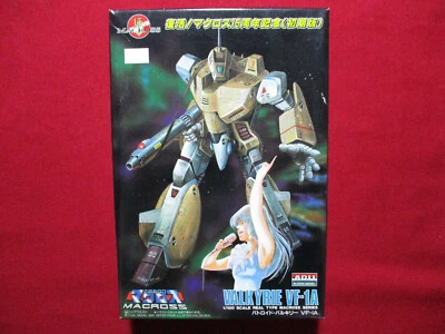 Macross VF-1A Battroid Valkyrie Arii 1/100 Model Kit Vintage Robotech +Figure 4 - Image 1 of 4