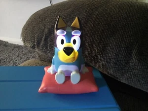 Bluey 2-in-1 Bedtime Night Time Figur - Bild 1 von 5