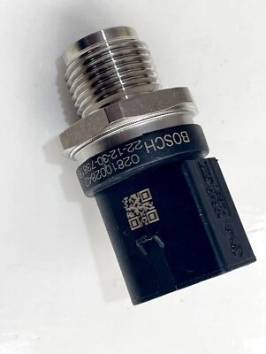 Fuel Rail Pressure Sensor Fits Mercedes Class A C E S  Vito Sprinter 0281002842 - Image 1 of 4