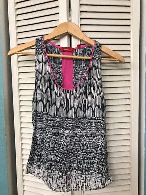 Saks Fifrh Ave 红色 Lughtweight 无袖贝壳 带热粉色口音 M 码丝绸 — 第 1/4 张图片