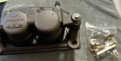 Pinza de freno delantera derecha para GMC Chevrolet Acadia Buick Enclave Traverse Envoy Foto 1 de 4