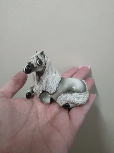Vintage Cheval Ceramics Shetland Pony Horse Figurine Spaghetti Mane And Tail - Picture 1 of 3