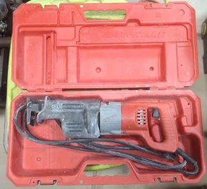 Milwaukee 11 Amp Sawzall With Case Heavy Duty 6509-22 Quik-Lok EUC - Picture 1 of 3