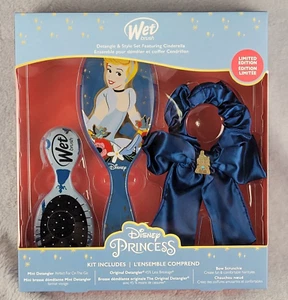 Wet Brush Disney Princess Cinderella Detangling Brushes & Scrunchie Set - Picture 1 of 8